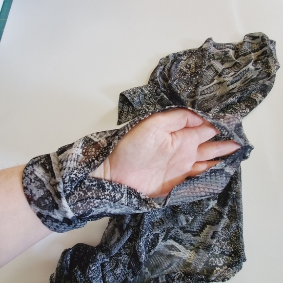 1406 * Bongo Sheer Snake Print Button Down Black White Size XL - Picture 6 of 8